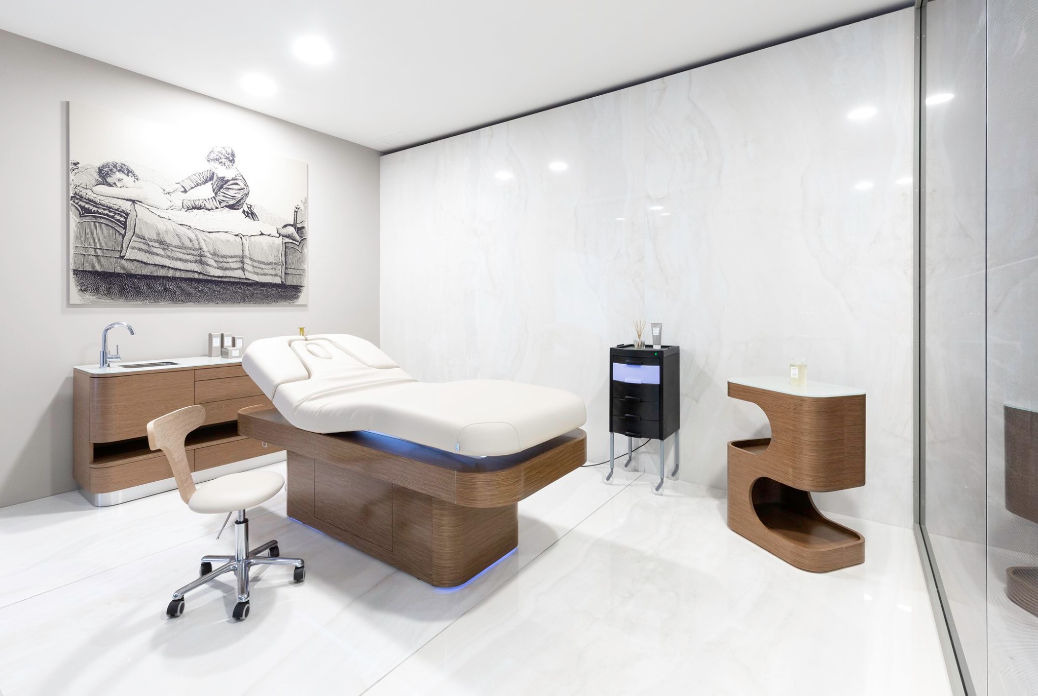 Массажный стол NINFEA WALNUT THERMIC — фото и характеристики Maletti