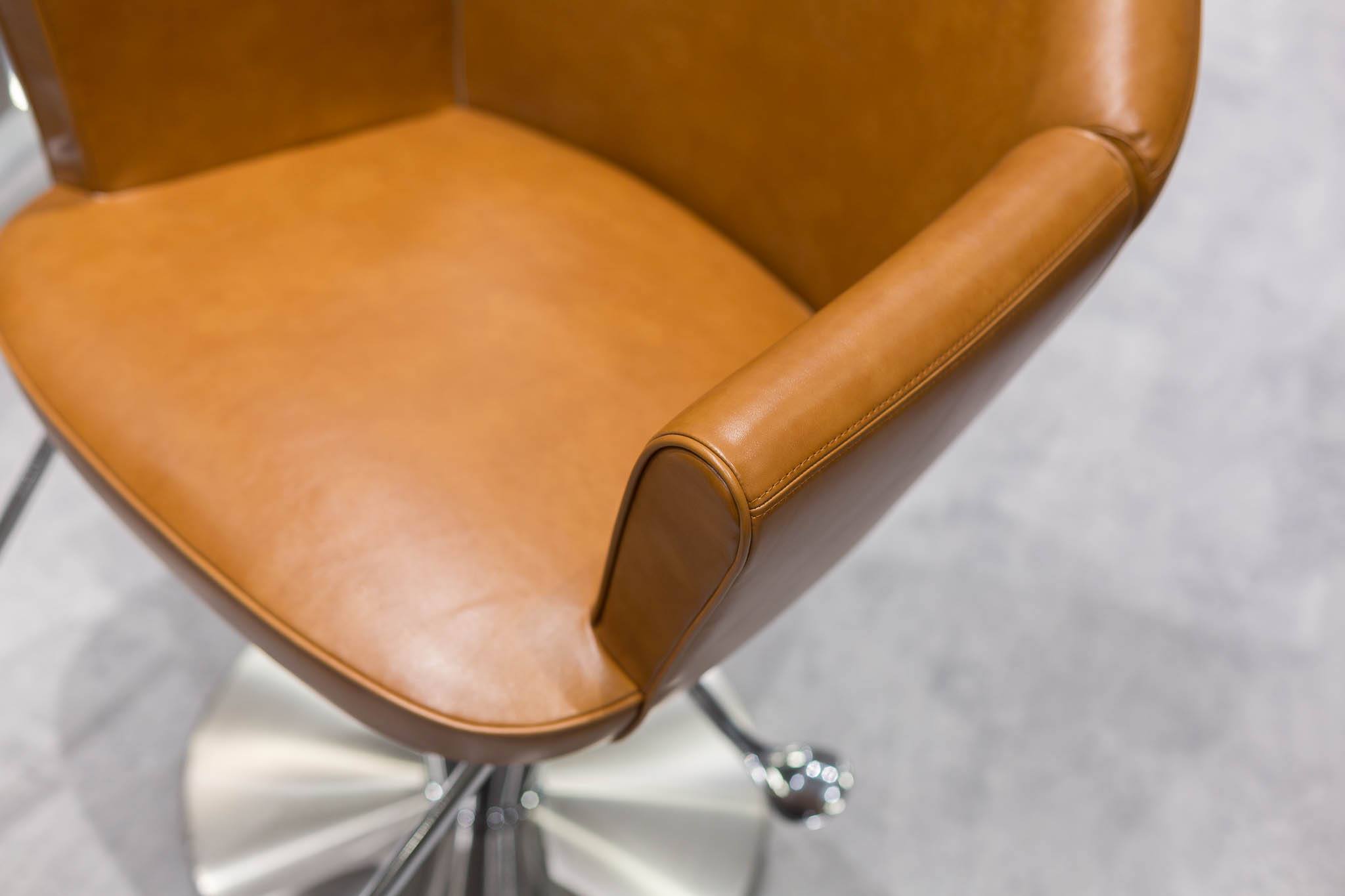 Парикмахерское кресло MUSETTE REC FOOT — фото и характеристики Maletti
