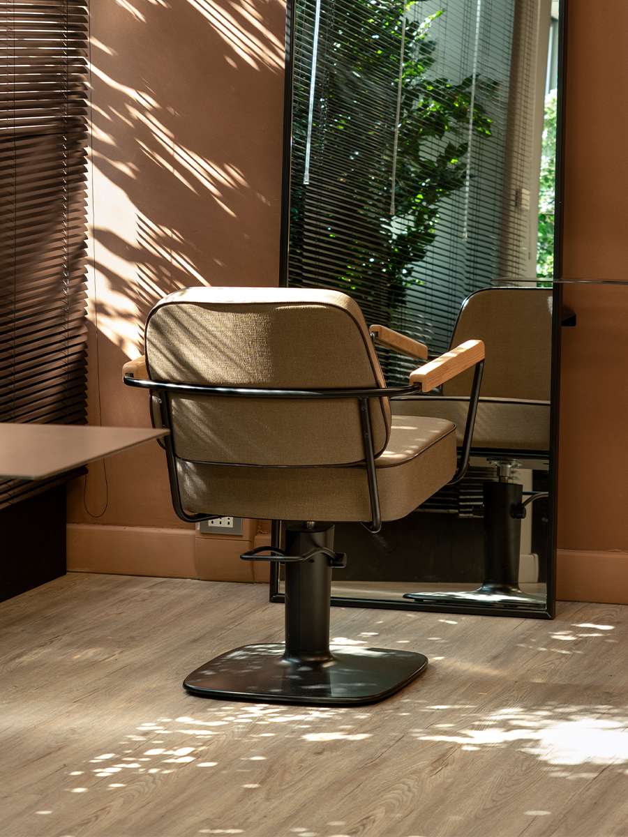 Парикмахерское кресло LIBERTY — фото и характеристики Maletti