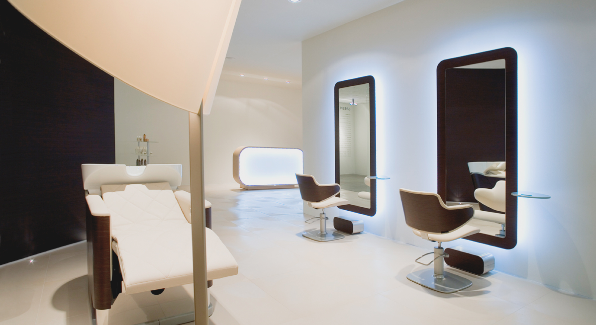 Парикмахерское кресло GREEN HUG WENGE — фото и характеристики Maletti