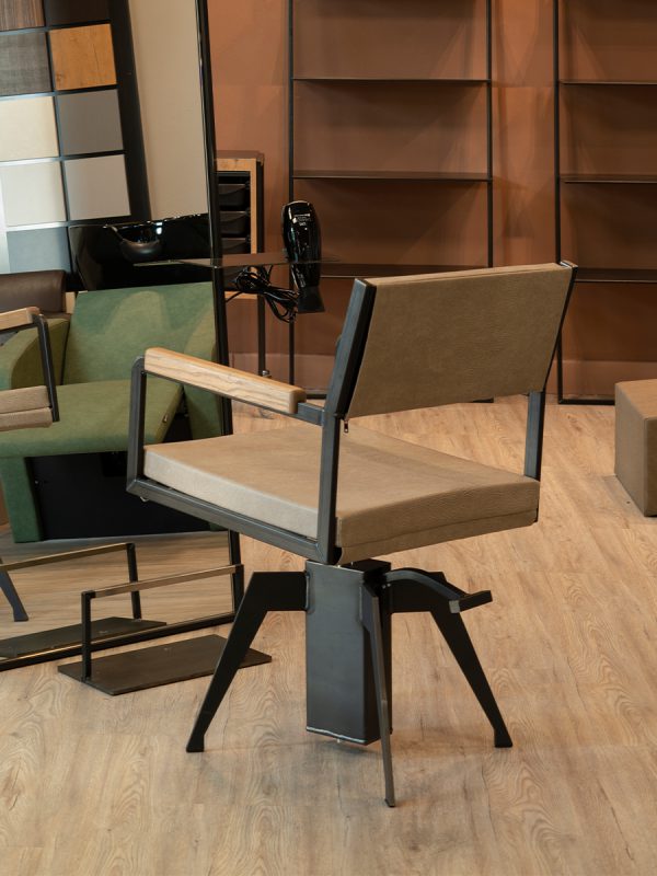 Парикмахерское кресло HARLEM — фото и характеристики Maletti