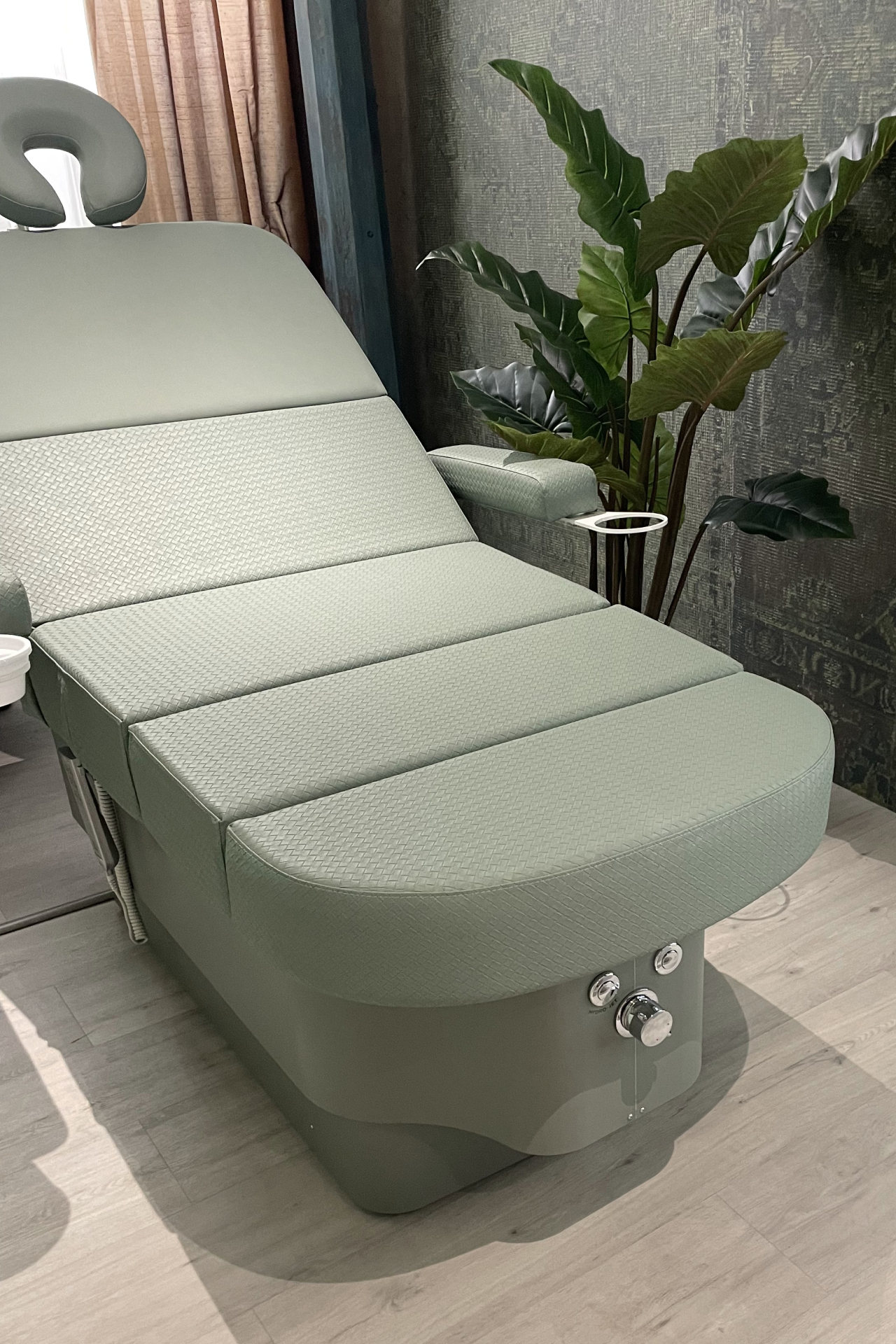 Многофункциональная кушетка TOTAL BODY WHITE — фото и характеристики Maletti