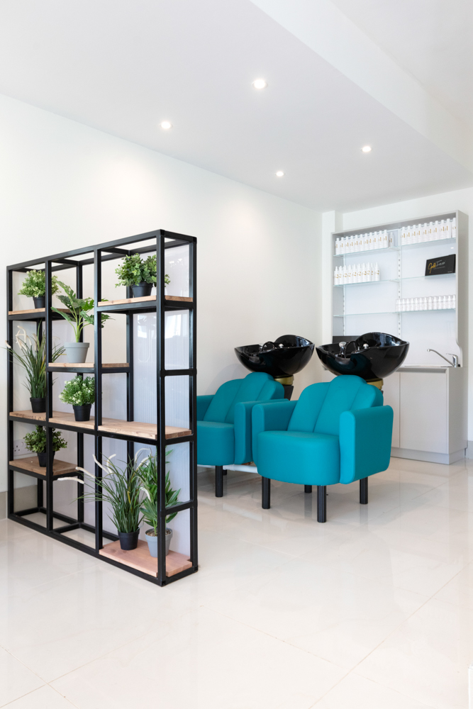 Интерьер салона красоты Ceira Lambert оборудованный мебелью Maletti