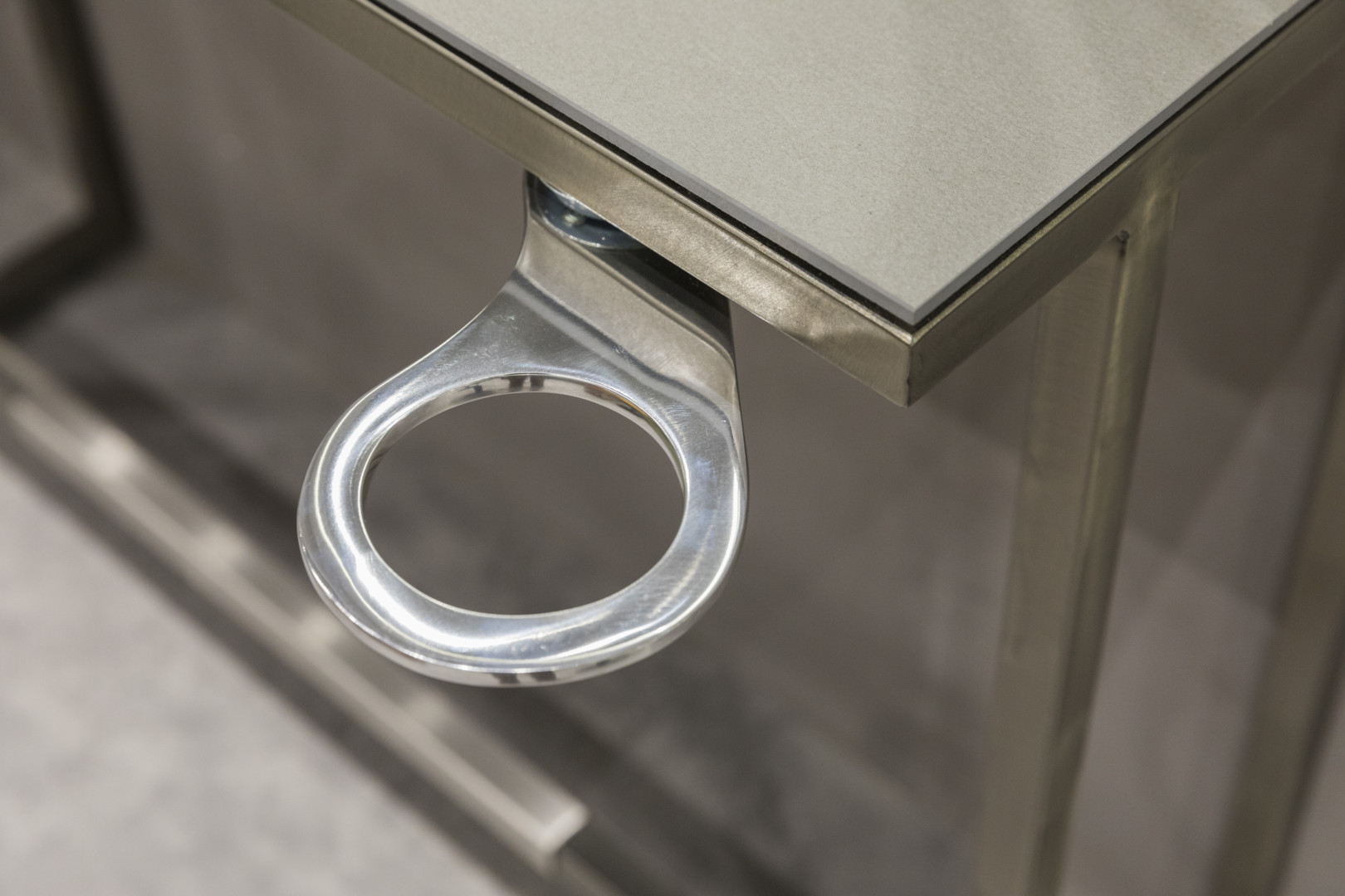 Рабочее место MINIMAL OBLO BOX — фото и характеристики Maletti
