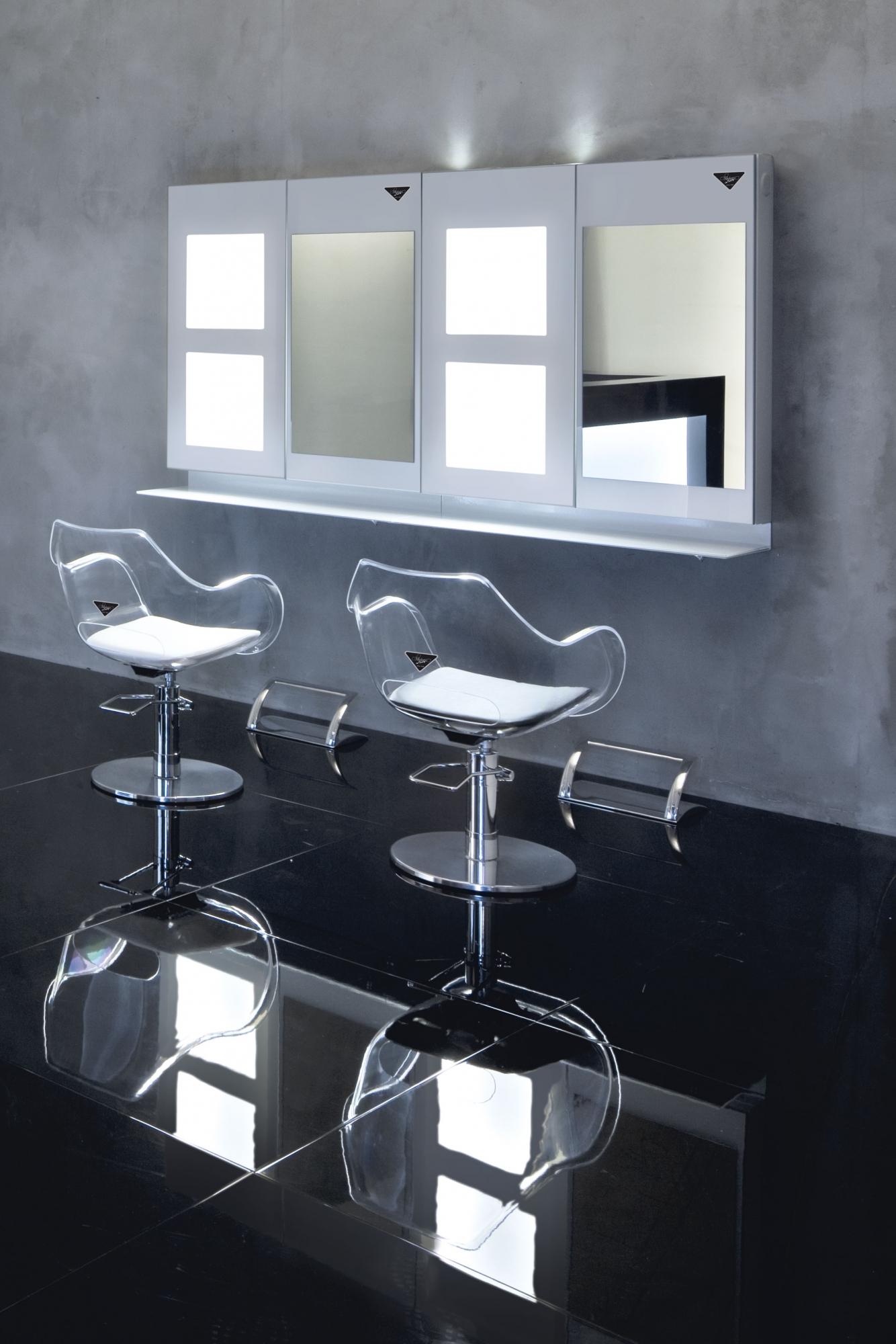 Парикмахерское кресло PLEXI — фото и характеристики Maletti