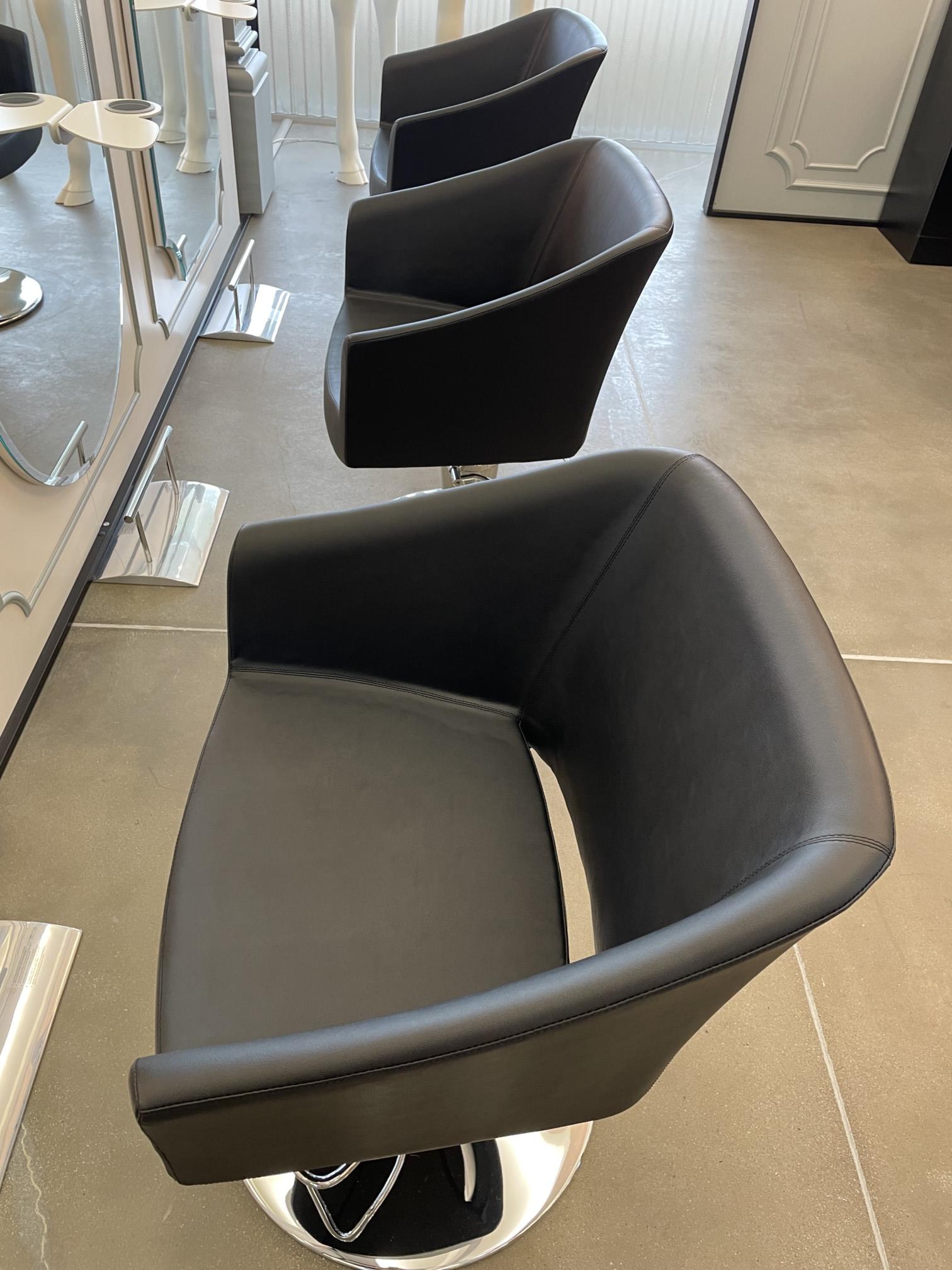 Парикмахерское кресло GALA BLACK RONDE — фото и характеристики Maletti