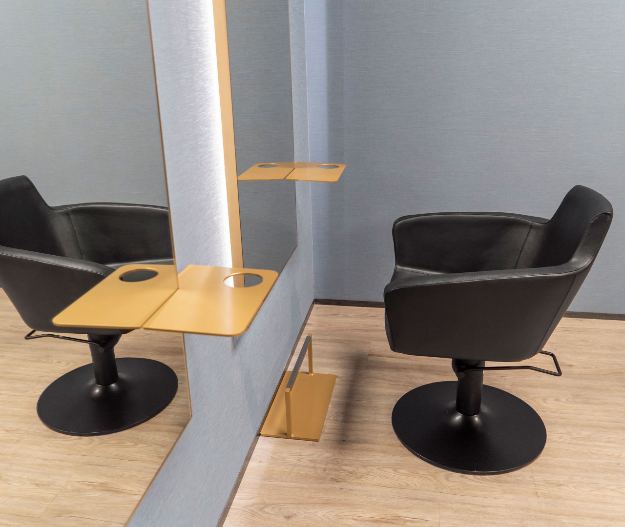 Парикмахерское кресло ALBA TONDA — фото и характеристики Maletti