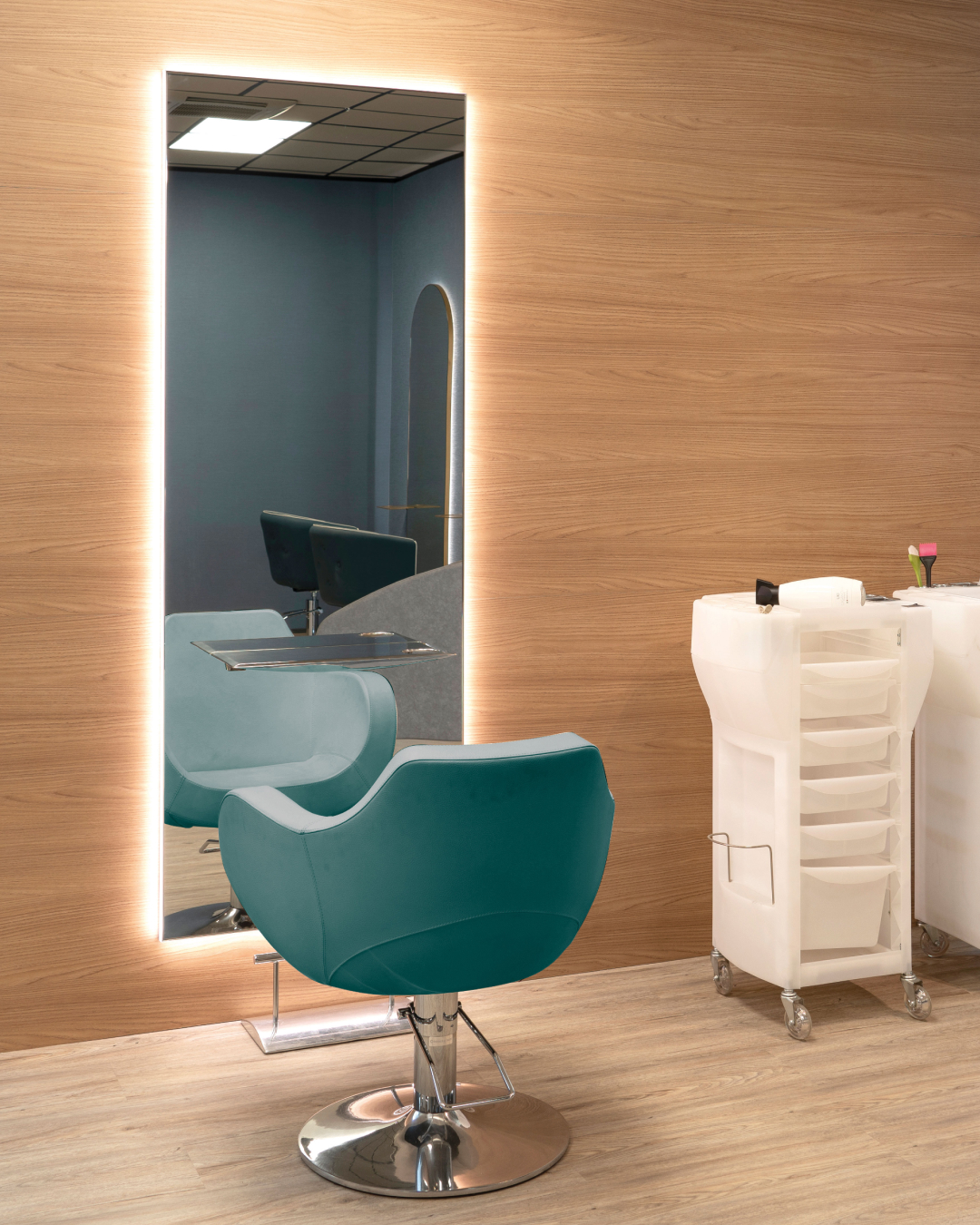 Зеркало настенное LED NEW — фото и характеристики Maletti
