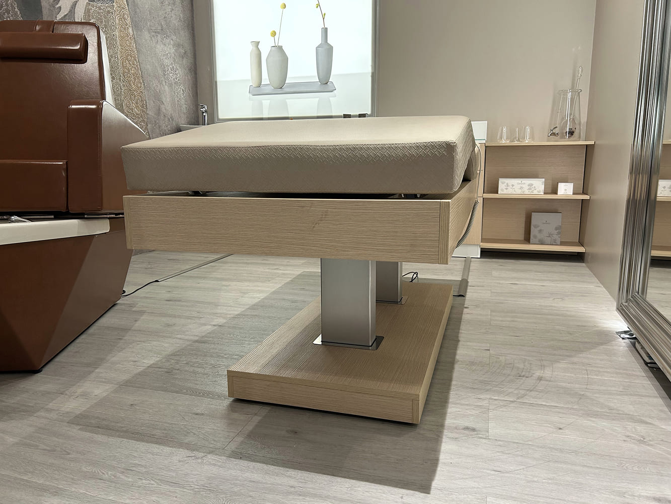 Кушетка косметологическая ABUDHABI COLOR — фото и характеристики Maletti