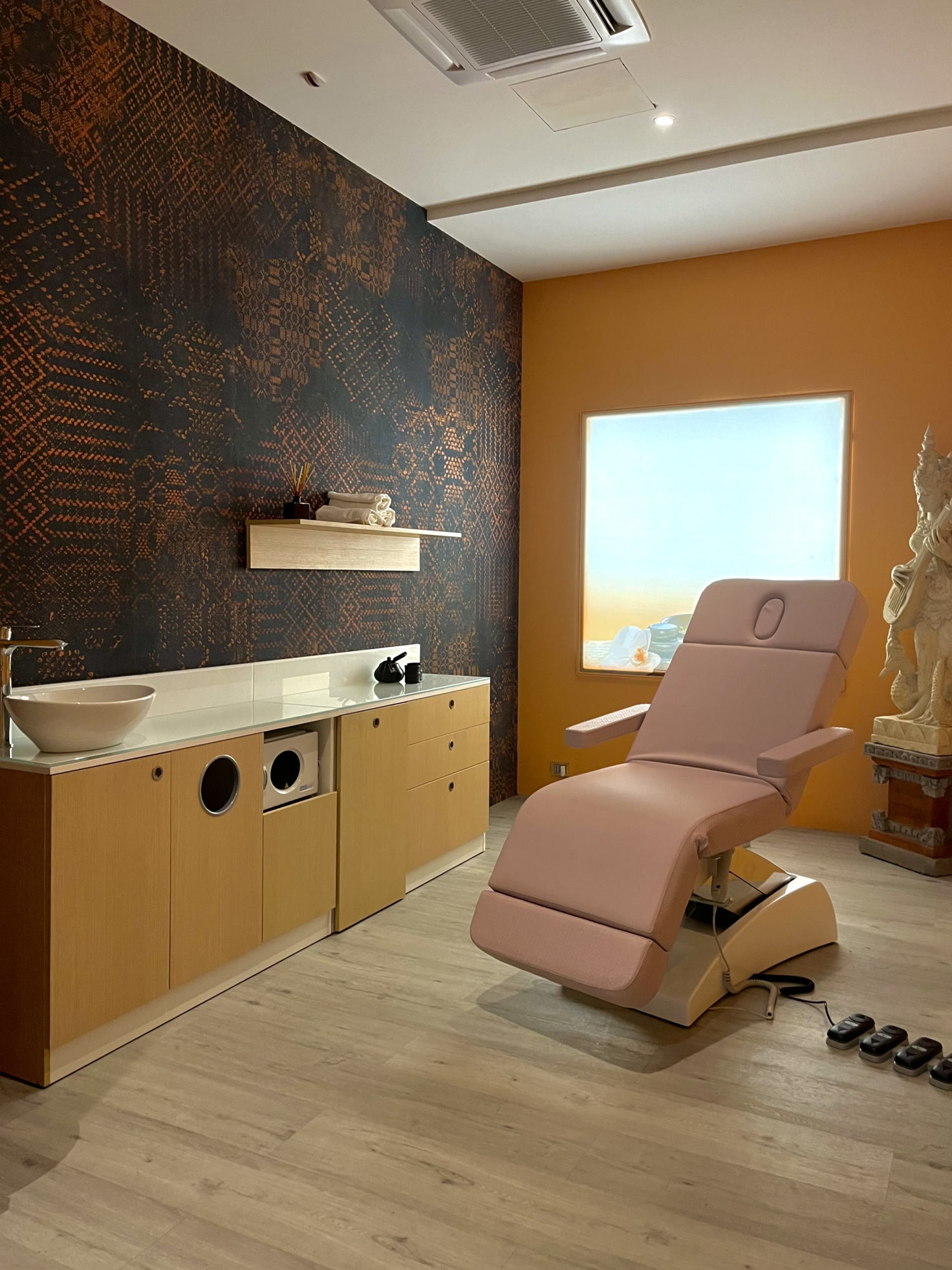 Косметологическое кресло ALABAMA — фото и характеристики Maletti