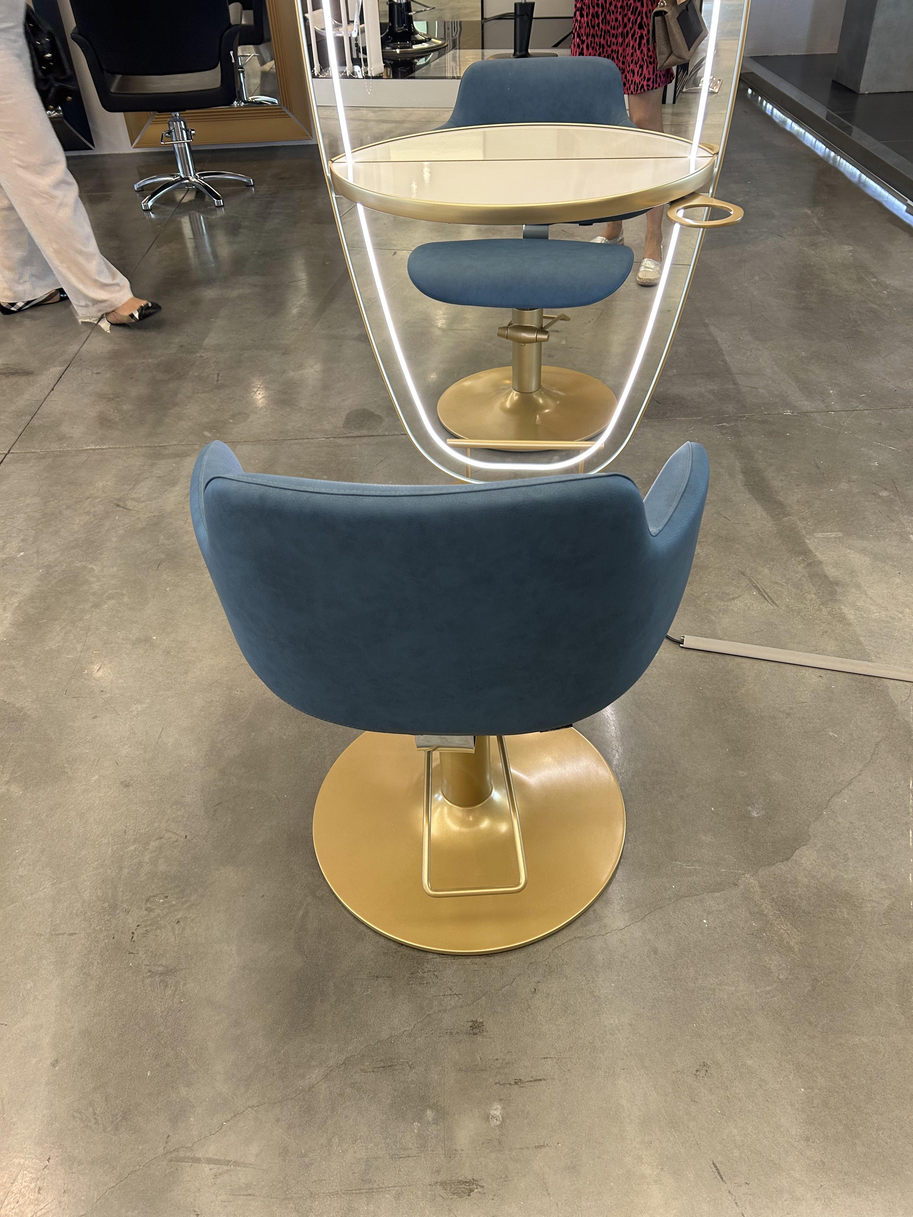 Парикмахерское кресло GREEN HUG SOFT — фото и характеристики Maletti