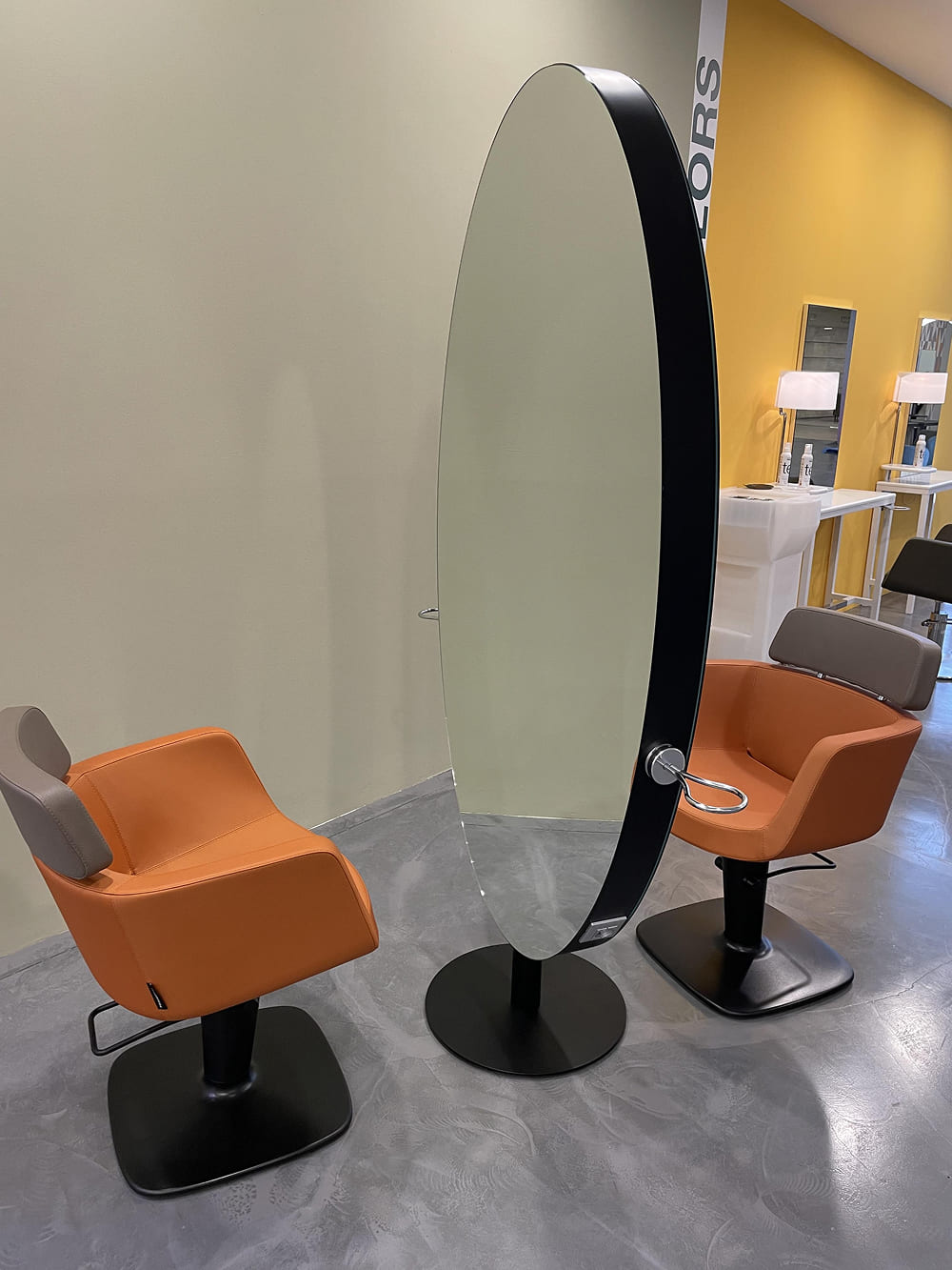 Парикмахерское кресло ECO FUN Bi-Color — фото и характеристики Maletti