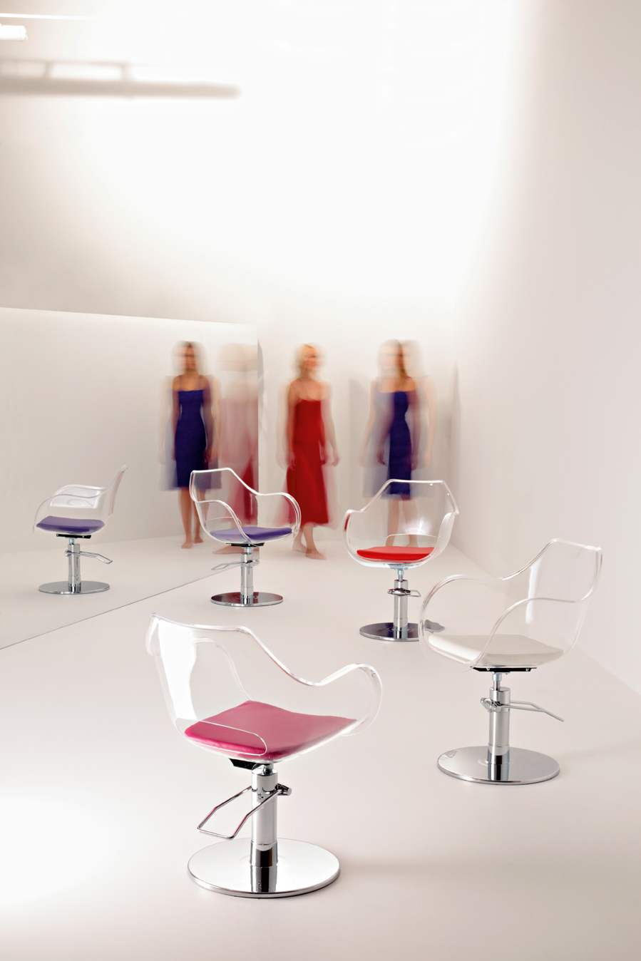 Парикмахерское кресло PLEXI LUNA BLOCK — фото и характеристики Maletti