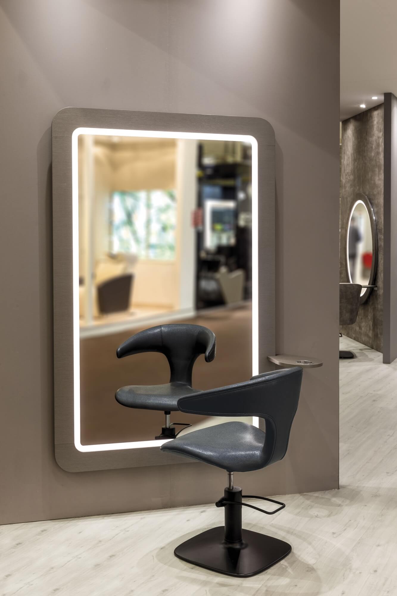 Парикмахерское кресло BOOMERANG SOFT — фото и характеристики Maletti