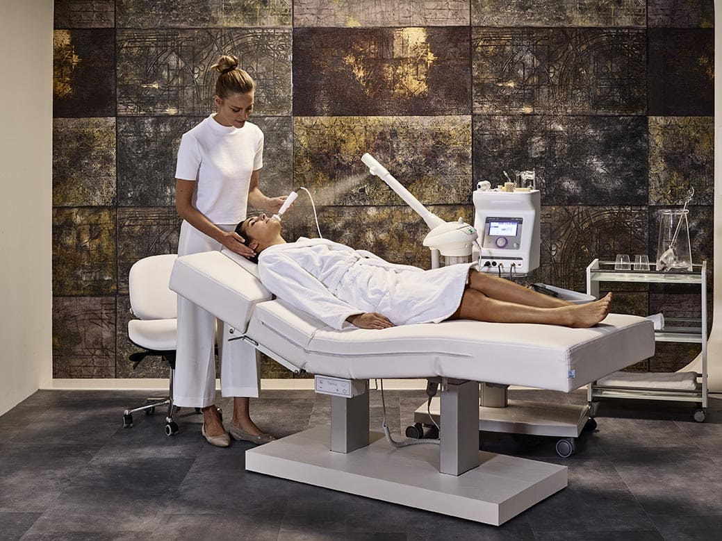Кушетка косметологическая DUBAI — фото и характеристики Maletti