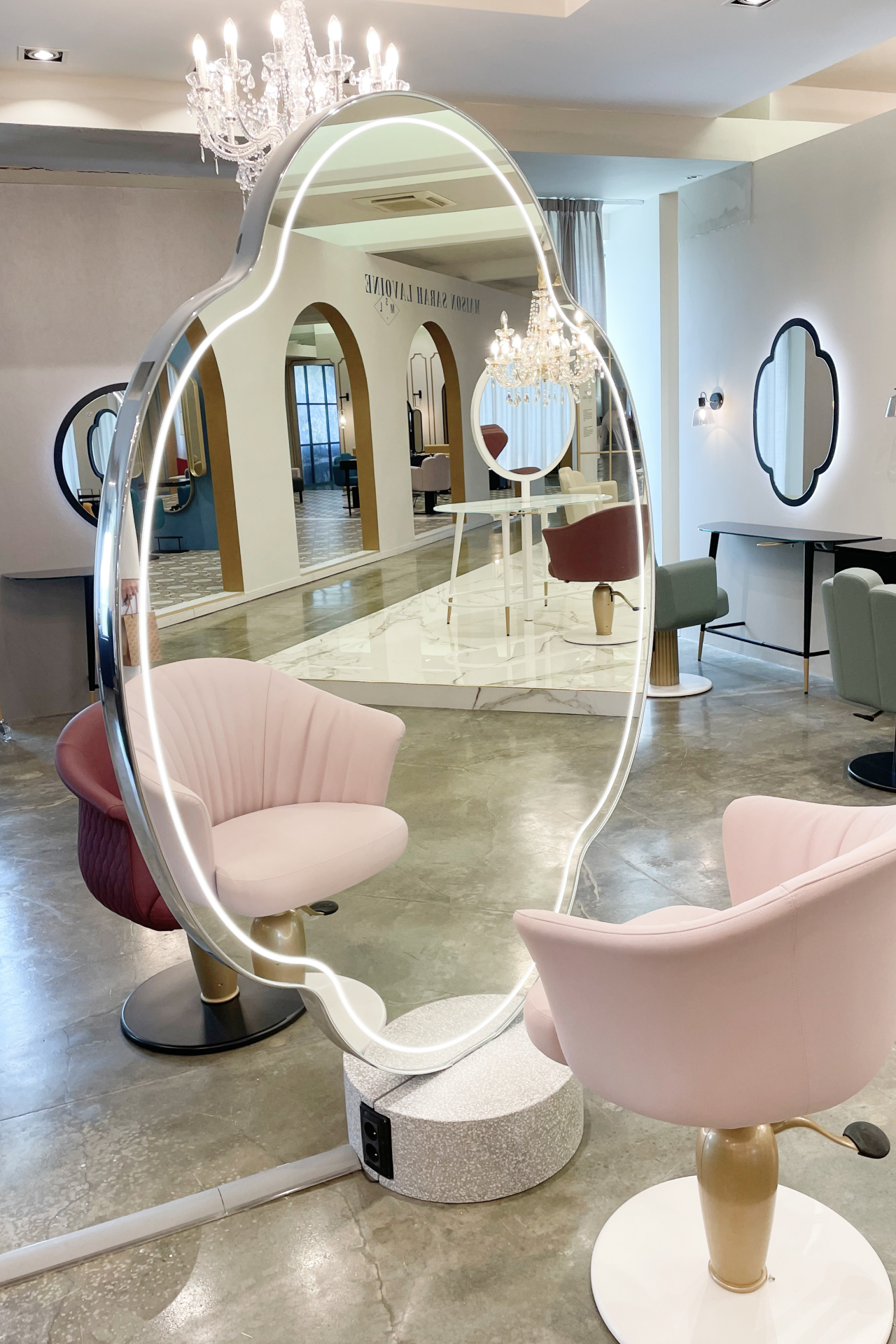 Парикмахерское кресло EUFEMIA SHELL — фото и характеристики Maletti