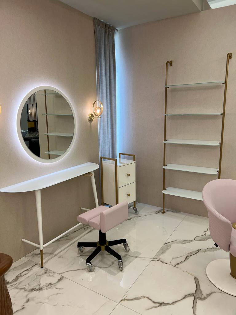 Витрина EXPO SARAH WHITE — фото и характеристики Maletti