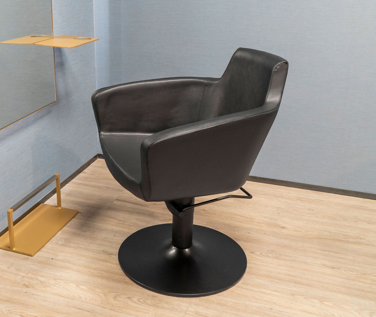 Парикмахерское кресло ALBA TONDA — фото и характеристики Maletti