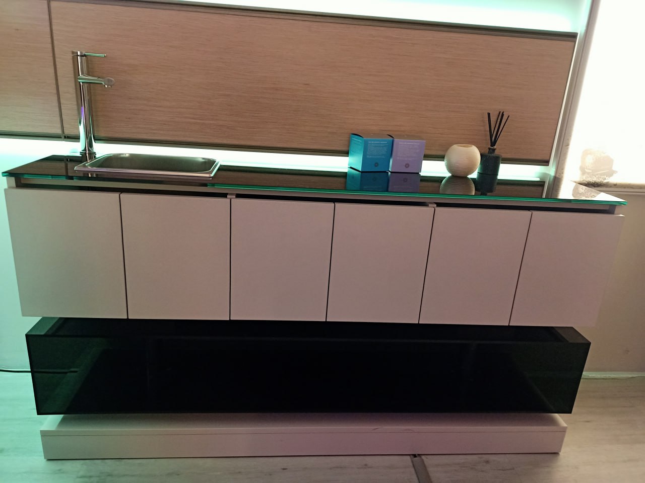 Лаборатория с раковиной HORYZON SINK CABINET — фото и характеристики Maletti
