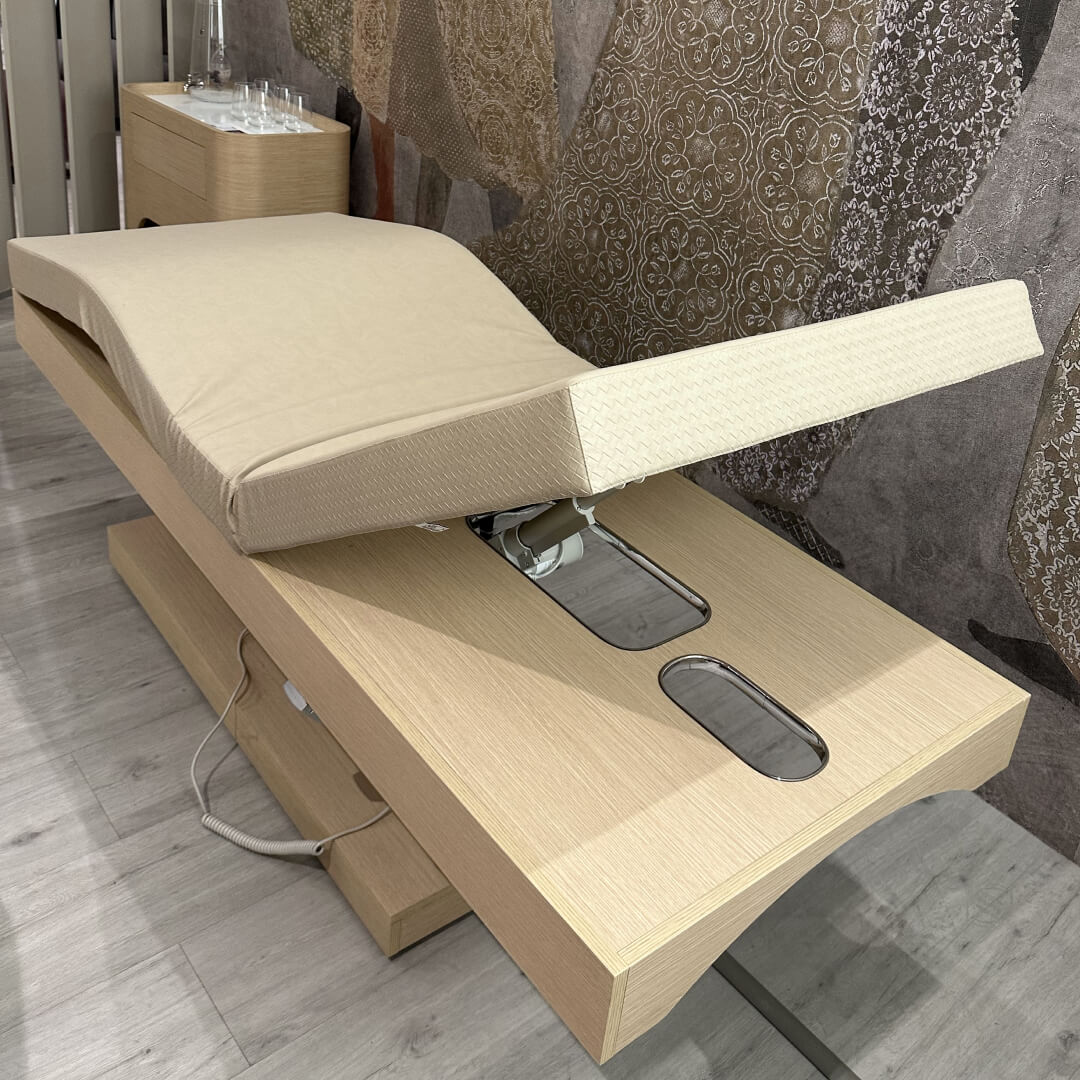 Кушетка косметологическая ABUDHABI LIGHT OAK — фото и характеристики Maletti