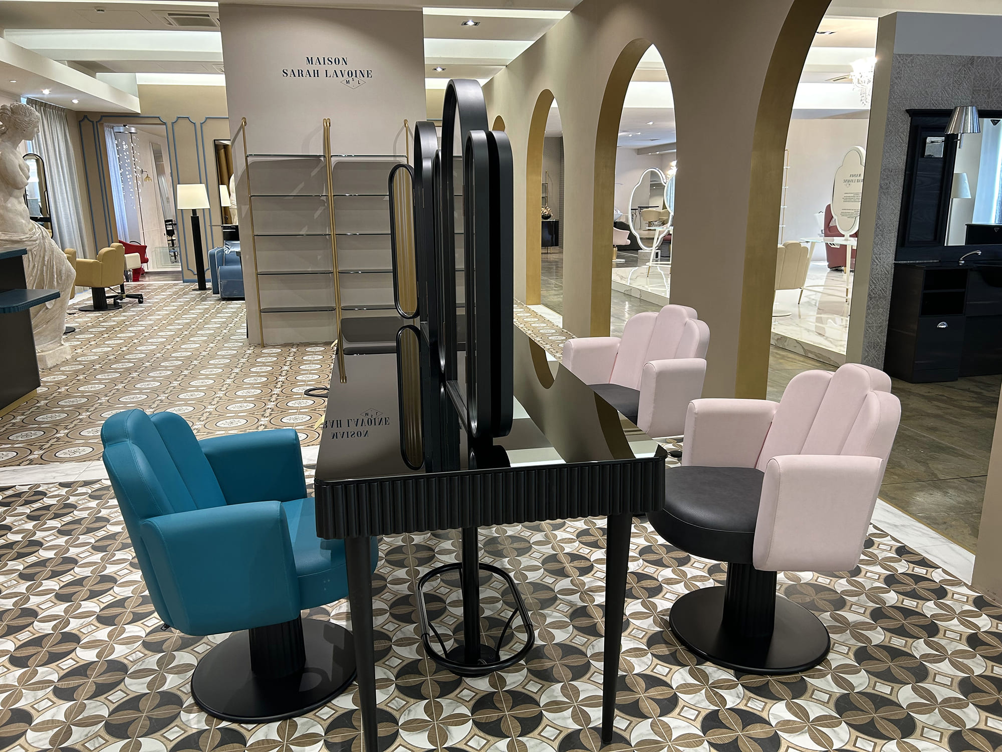 Парикмахерское кресло SARAH Bi GOLD WHITE — фото и характеристики Maletti