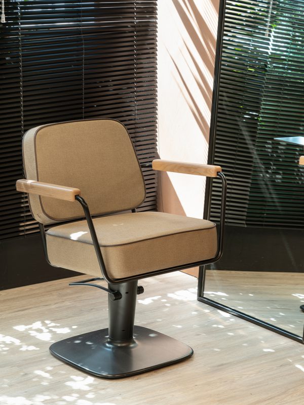 Парикмахерское кресло LIBERTY — фото и характеристики Maletti