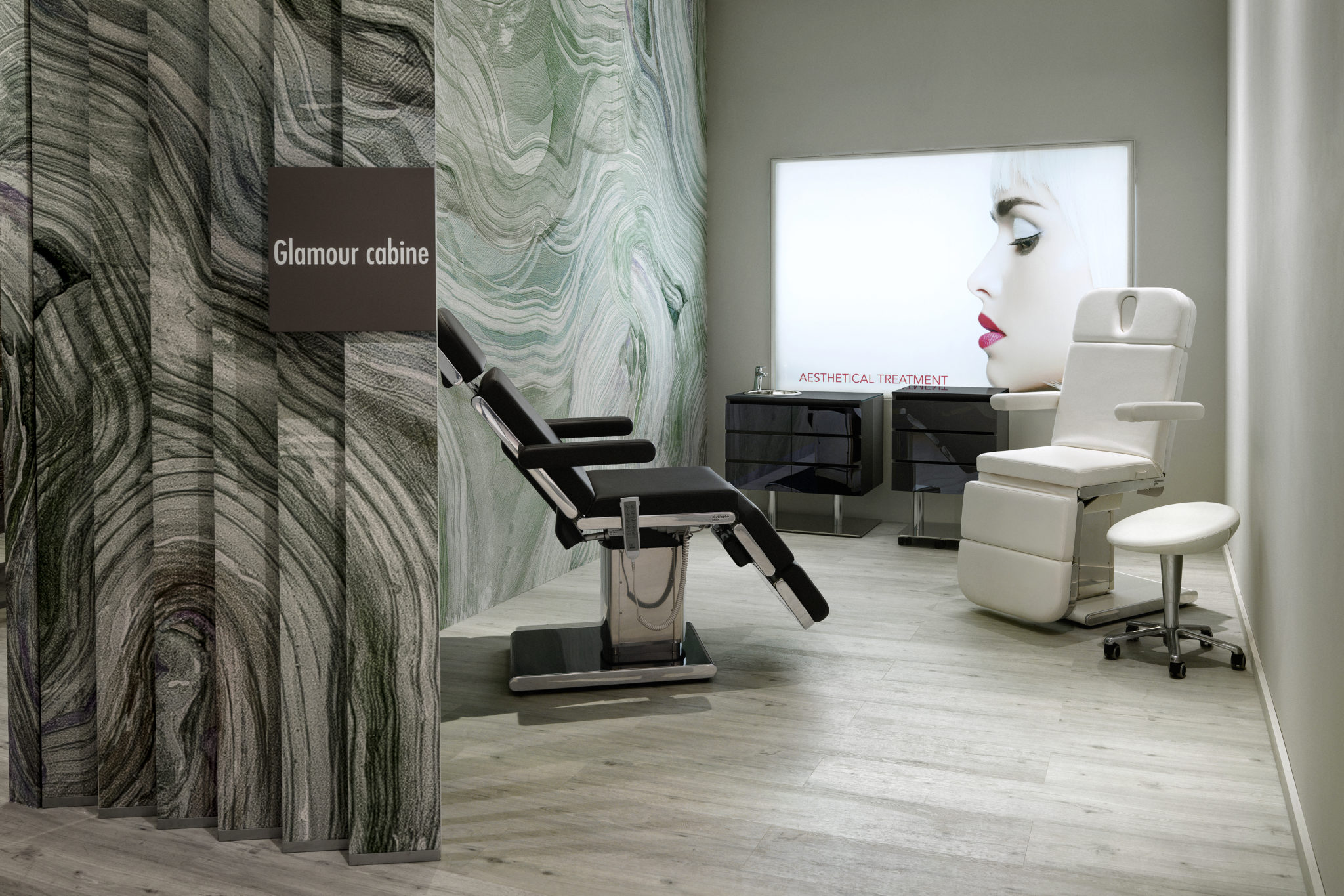 Косметологическое кресло GLAMOUR PREMIUM FACE HOLE — фото и характеристики Maletti