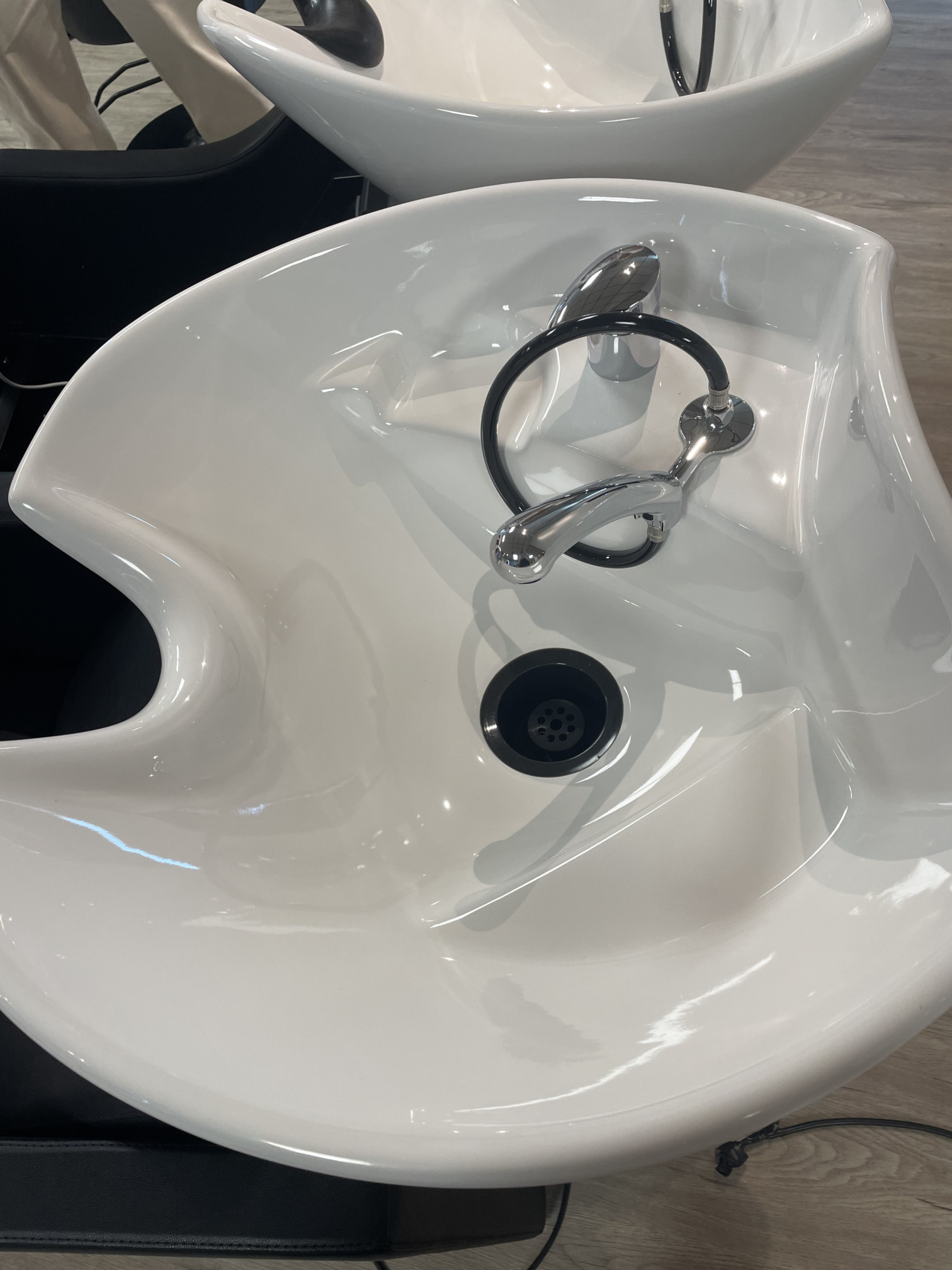 Парикмахерская мойка ARTEMISIA 65 DOGE Black — фото и характеристики Maletti