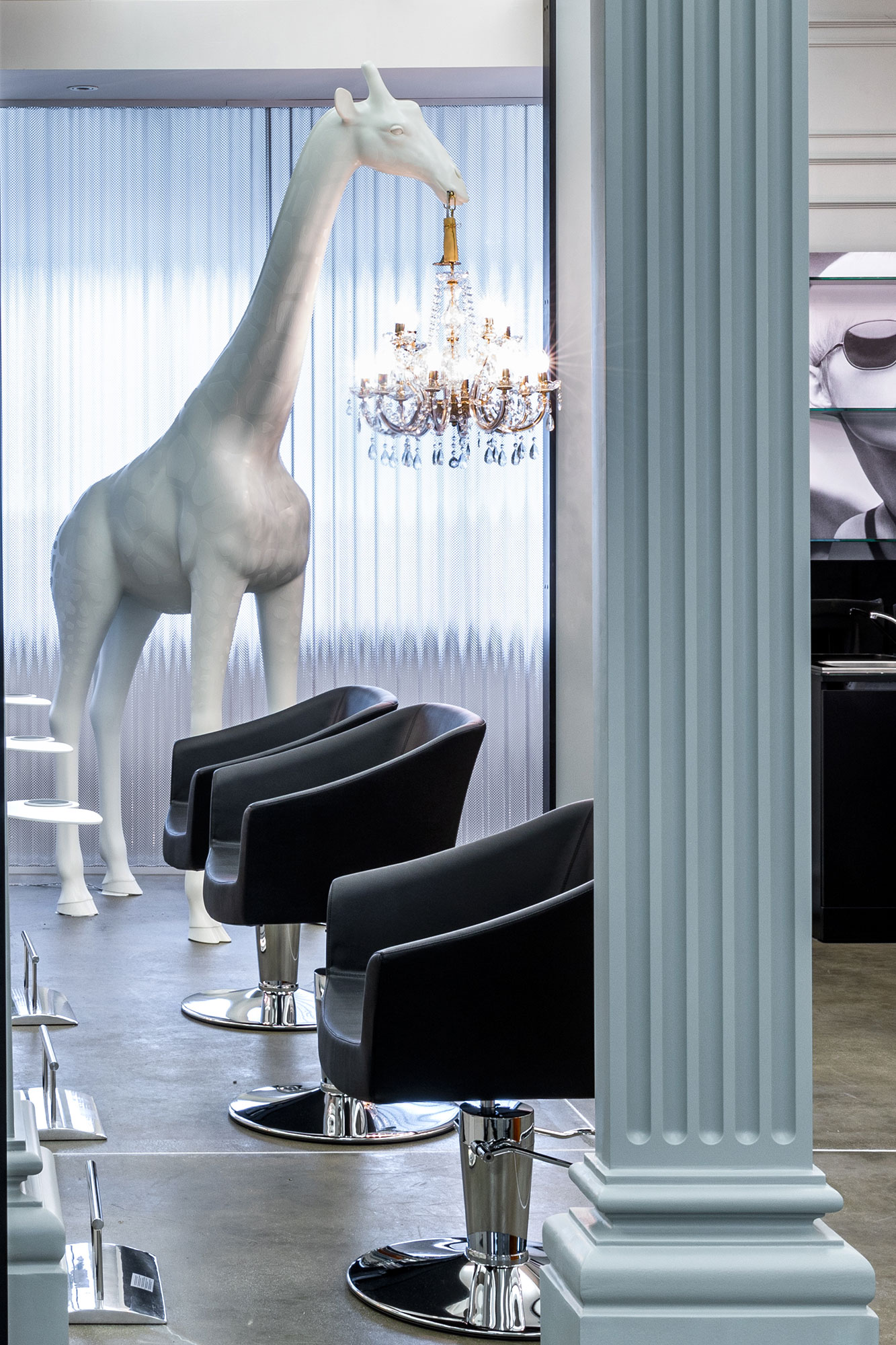 Парикмахерское кресло GALA BLACK STAR — фото и характеристики Maletti