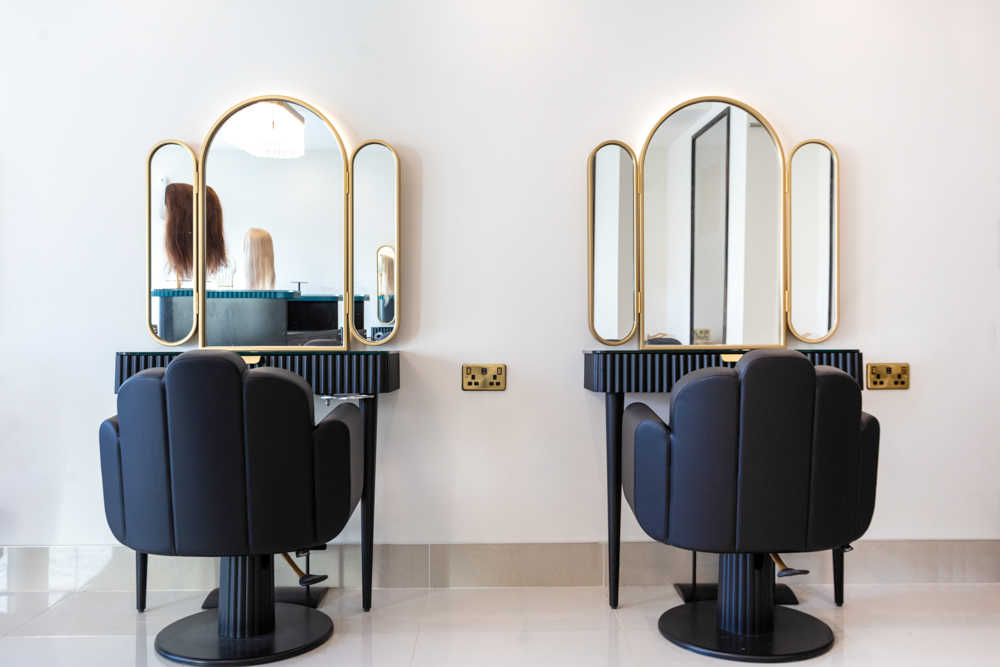Интерьер салона красоты Ceira Lambert оборудованный мебелью Maletti