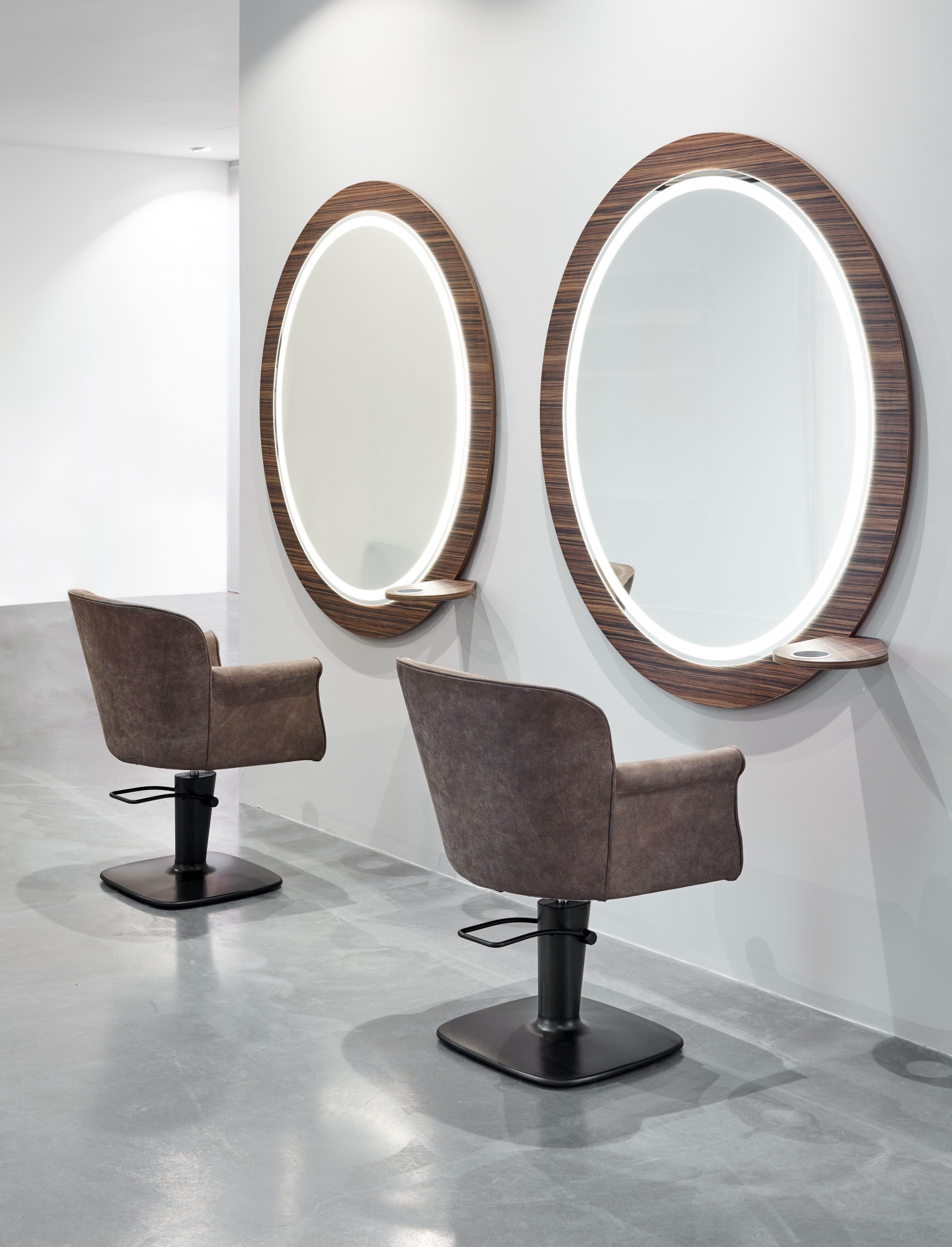 Парикмахерское кресло LORD WELLINGTON — фото и характеристики Maletti