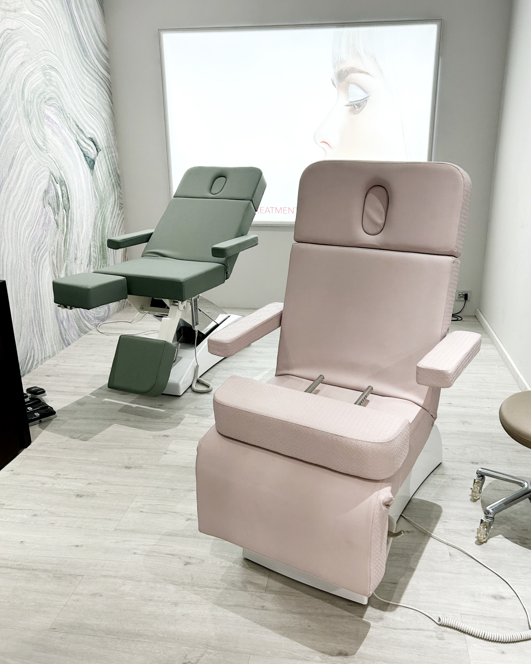 Косметологическое кресло ALABAMA — фото и характеристики Maletti