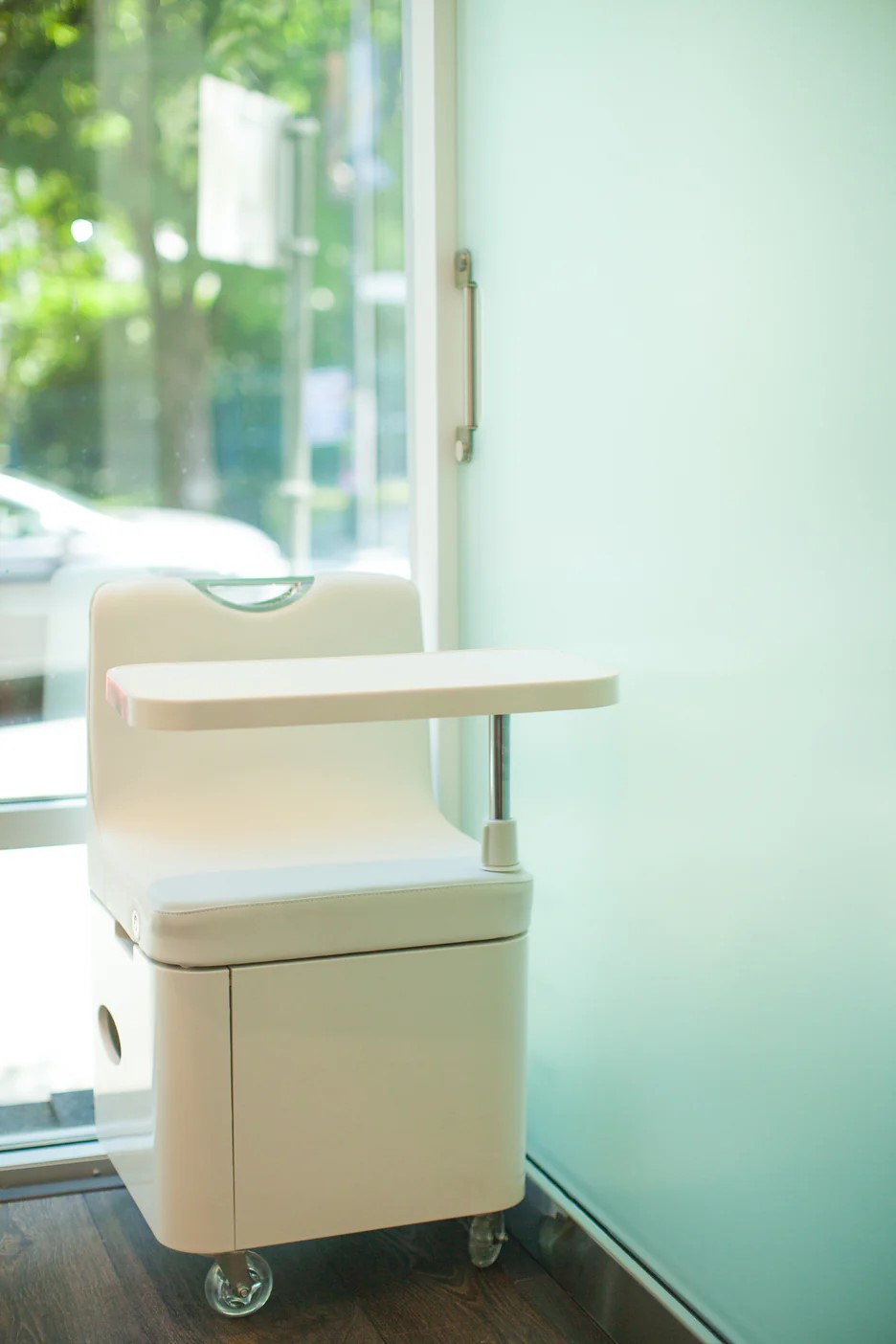 Маникюрный стол BABY — фото и характеристики Maletti
