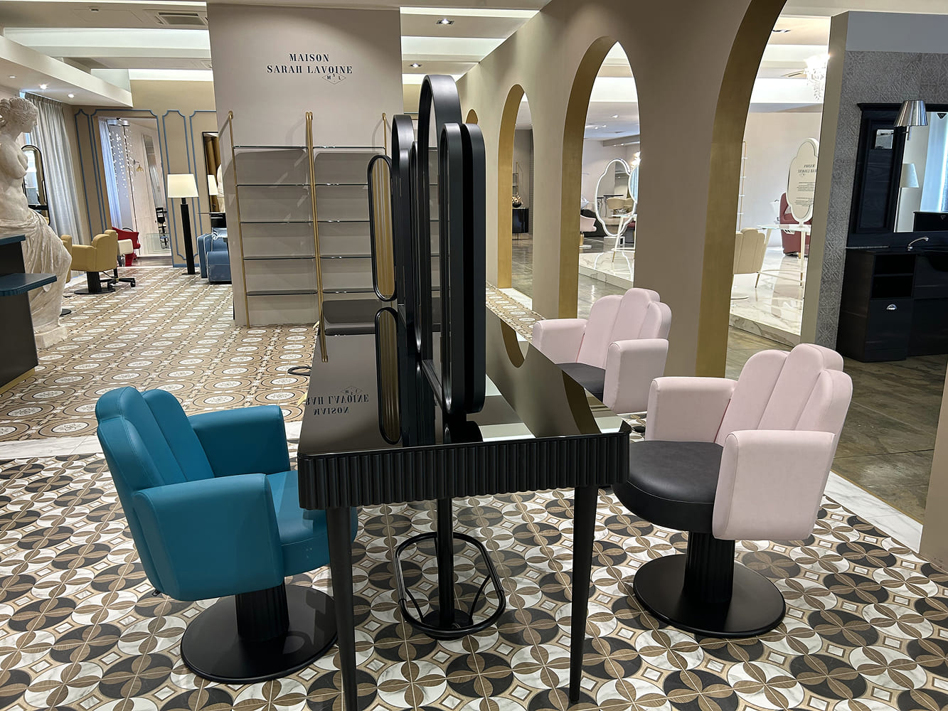 Парикмахерское кресло SARAH Bi-Color — фото и характеристики Maletti