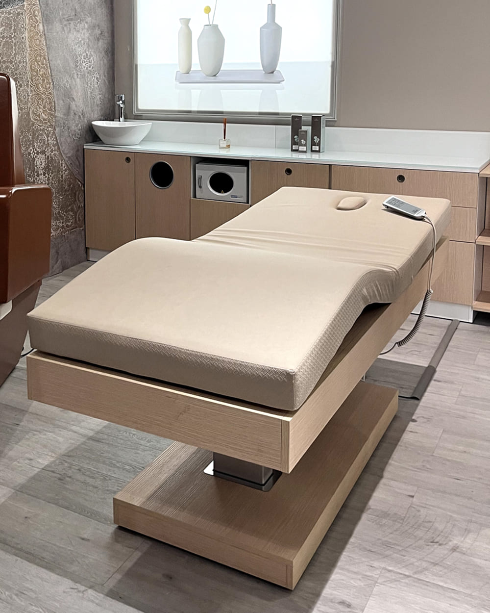 Кушетка косметологическая ABUDHABI COLOR — фото и характеристики Maletti