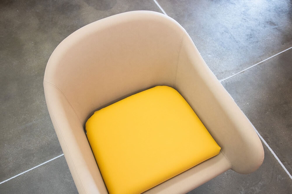 Парикмахерское кресло TWIGGY LUNA — фото и характеристики Maletti