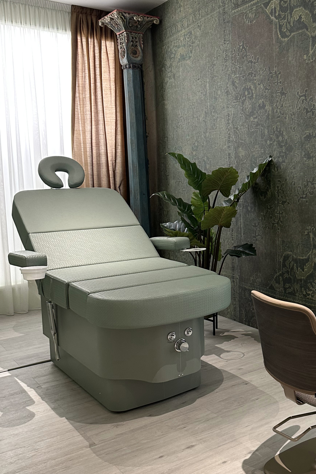 Многофункциональная кушетка TOTAL BODY WHITE — фото и характеристики Maletti