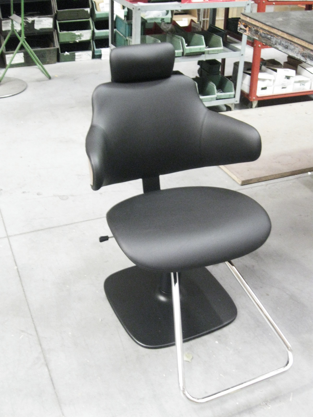 Парикмахерское кресло GREEN HUG REC FOOT — фото и характеристики Maletti