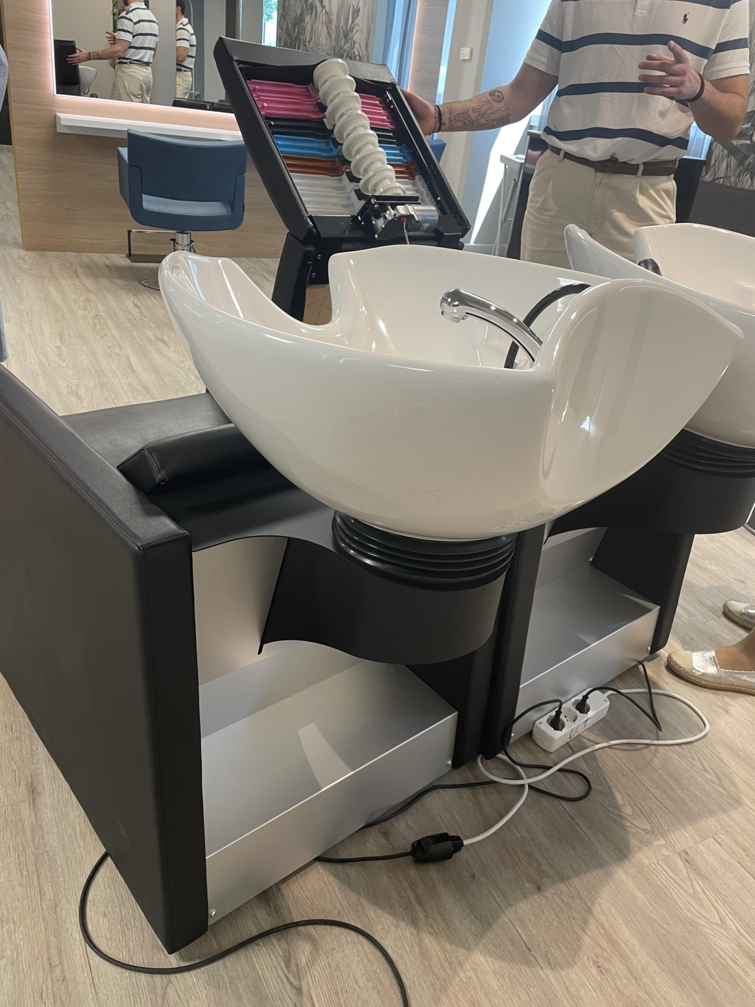 Парикмахерская мойка ARTEMISIA 65 DOGE Black — фото и характеристики Maletti