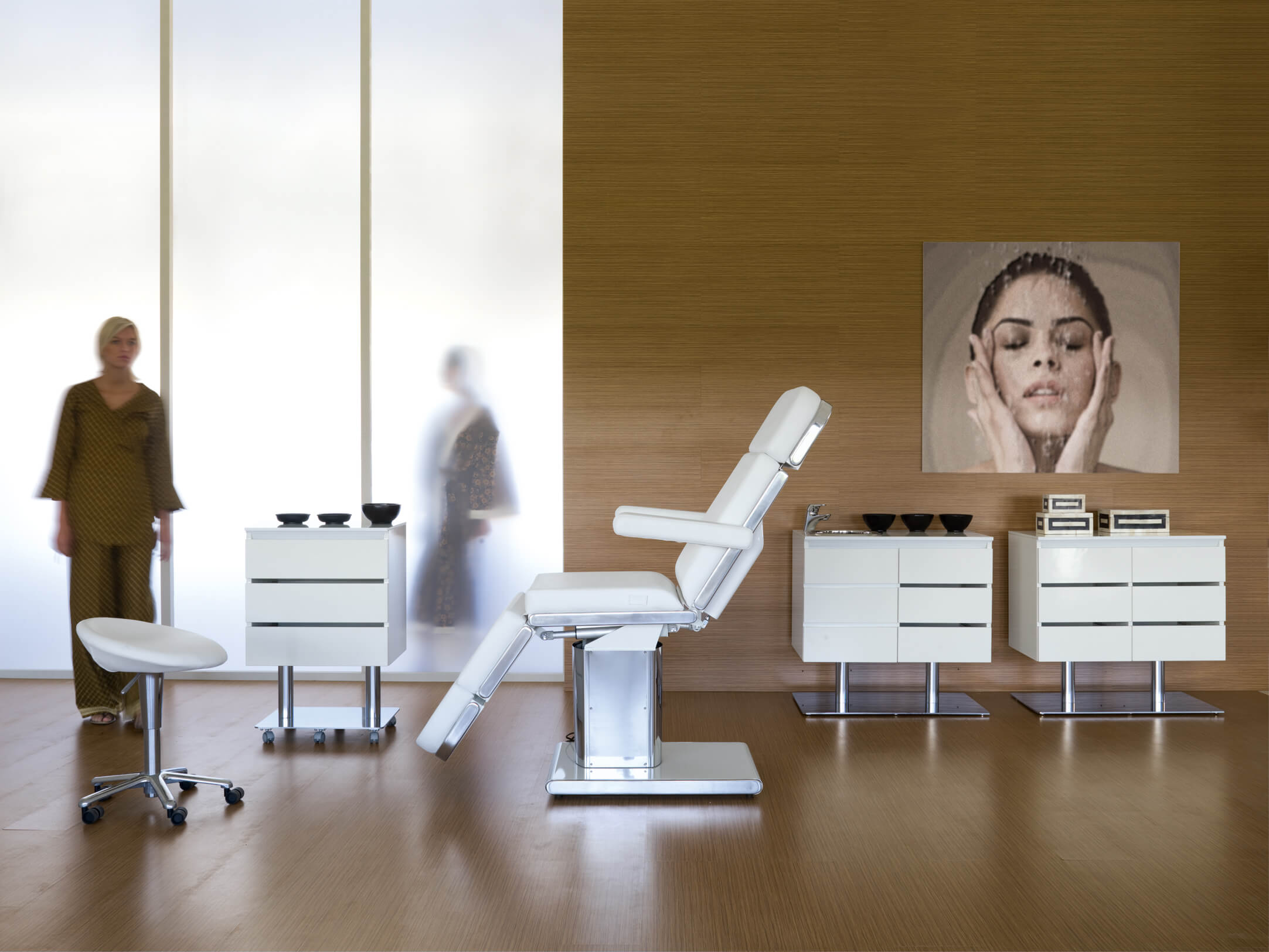 Косметологическое кресло GLAMOUR PREMIUM — фото и характеристики Maletti