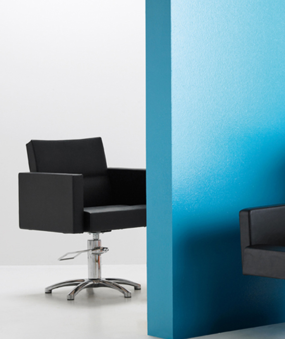 Парикмахерское кресло RIALTO BLACK STAR — фото и характеристики Maletti
