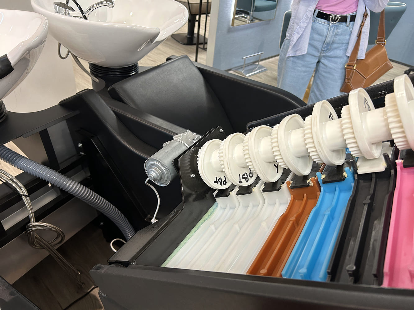 Парикмахерская мойка ARTEMISIA 65 DOGE Color — фото и характеристики Maletti