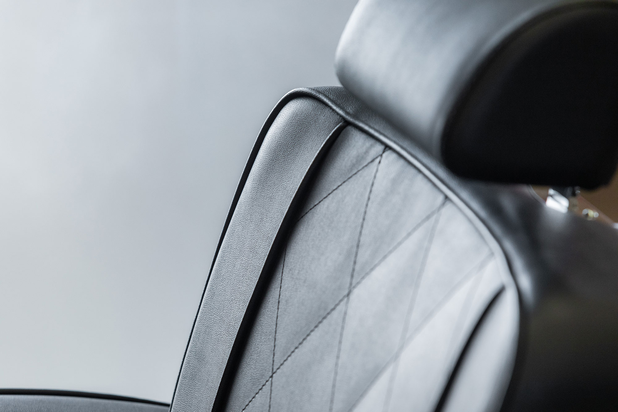 Парикмахерское мужское кресло ZEUS EASY — фото и характеристики Maletti