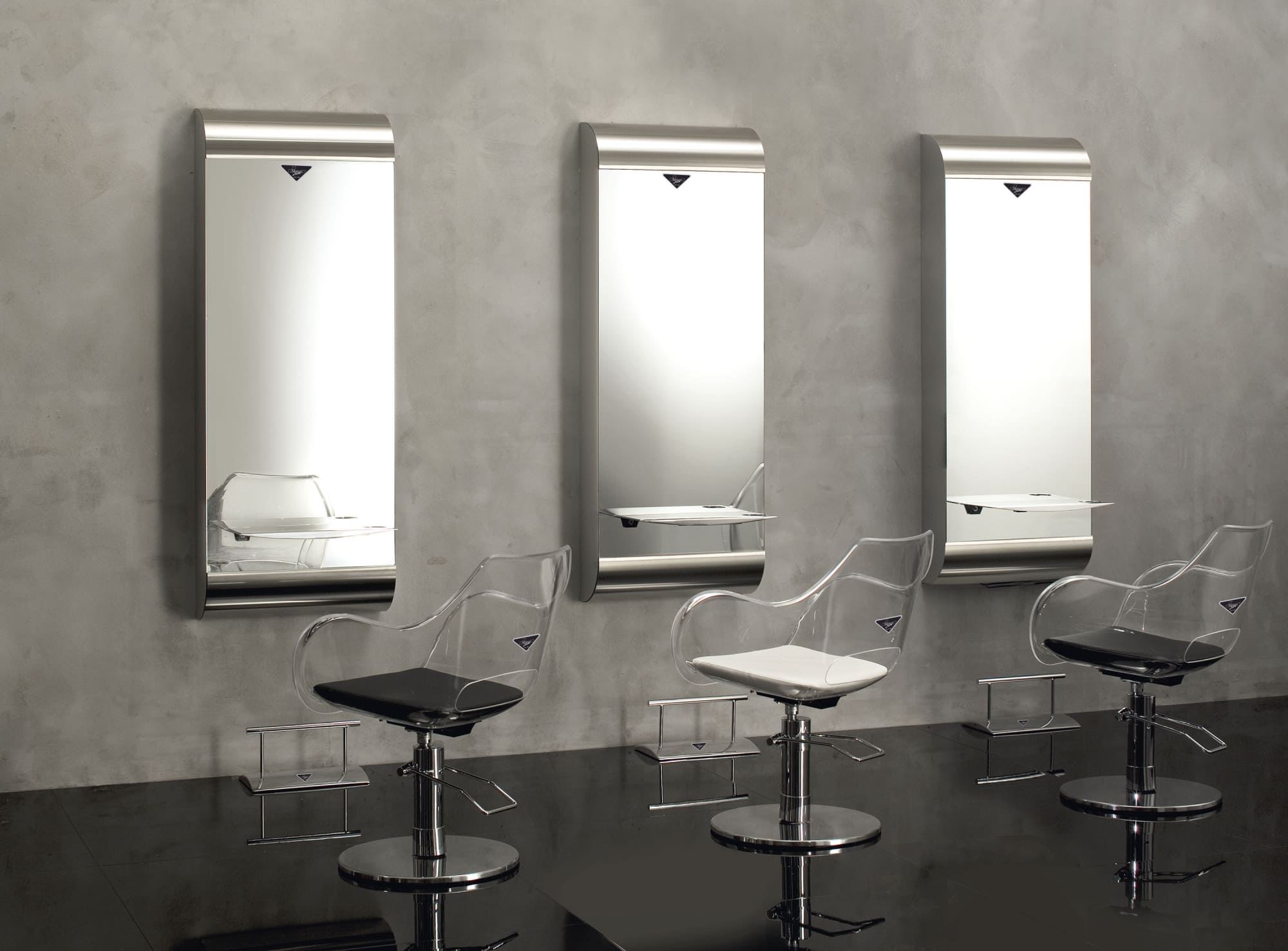 Парикмахерское кресло PLEXI LUNA BLOCK — фото и характеристики Maletti