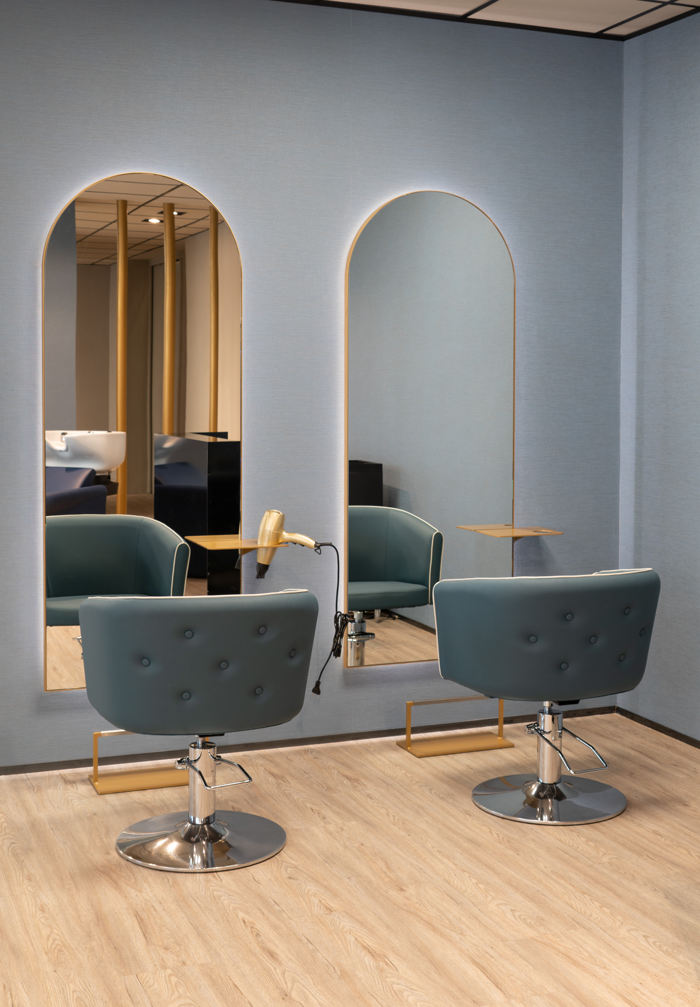 Парикмахерское кресло AMELIE — фото и характеристики Maletti