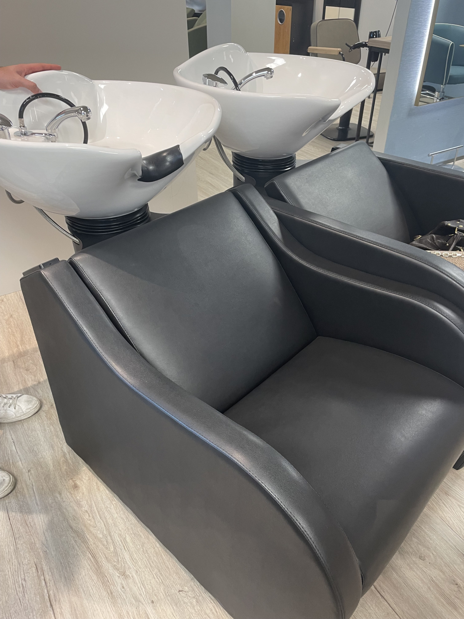 Парикмахерская мойка ARTEMISIA 65 DOGE Black — фото и характеристики Maletti
